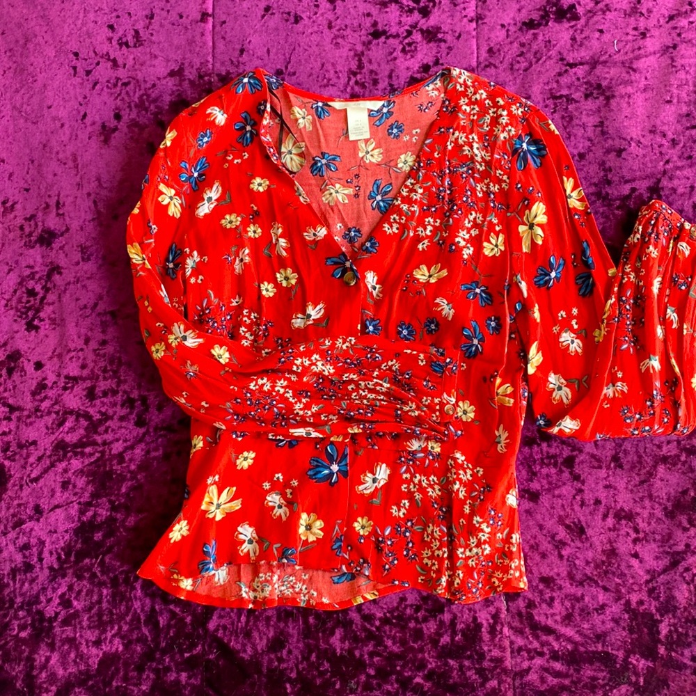 Long sleeves floral print blouse